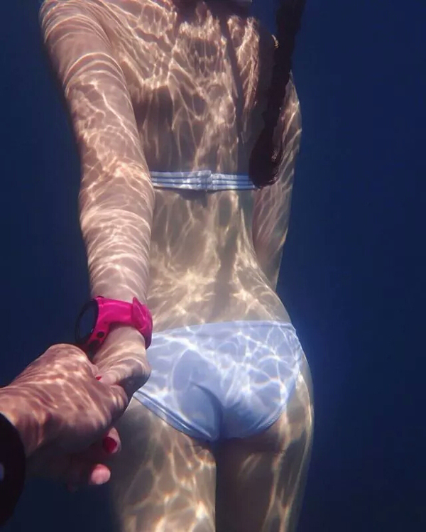 潛水拍照新姿勢，放下你的剪刀手，我們來這樣拍